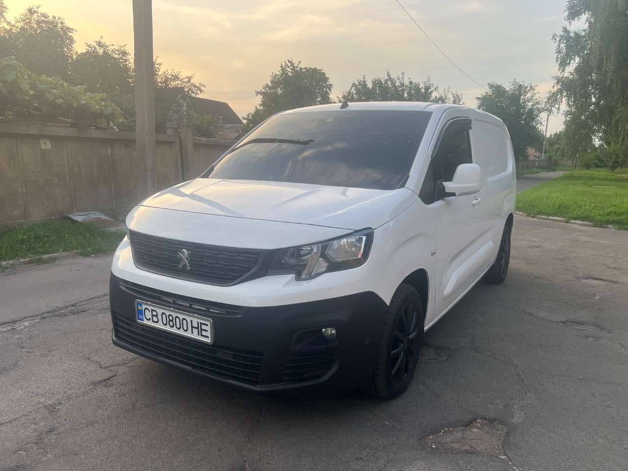 Peugeot Partner - фото 20