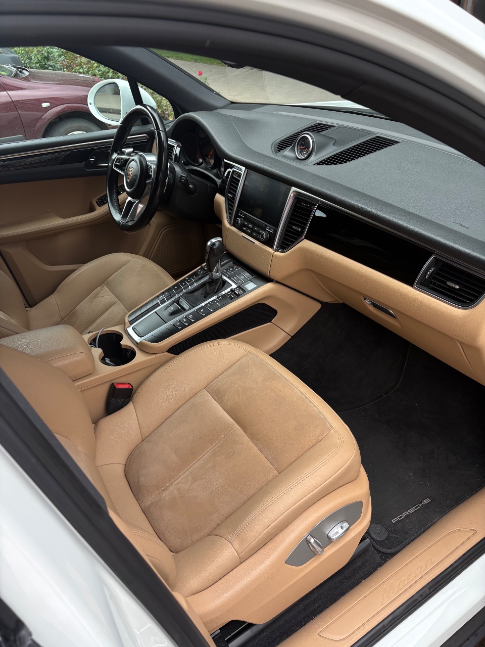 Porsche Macan - фото 16