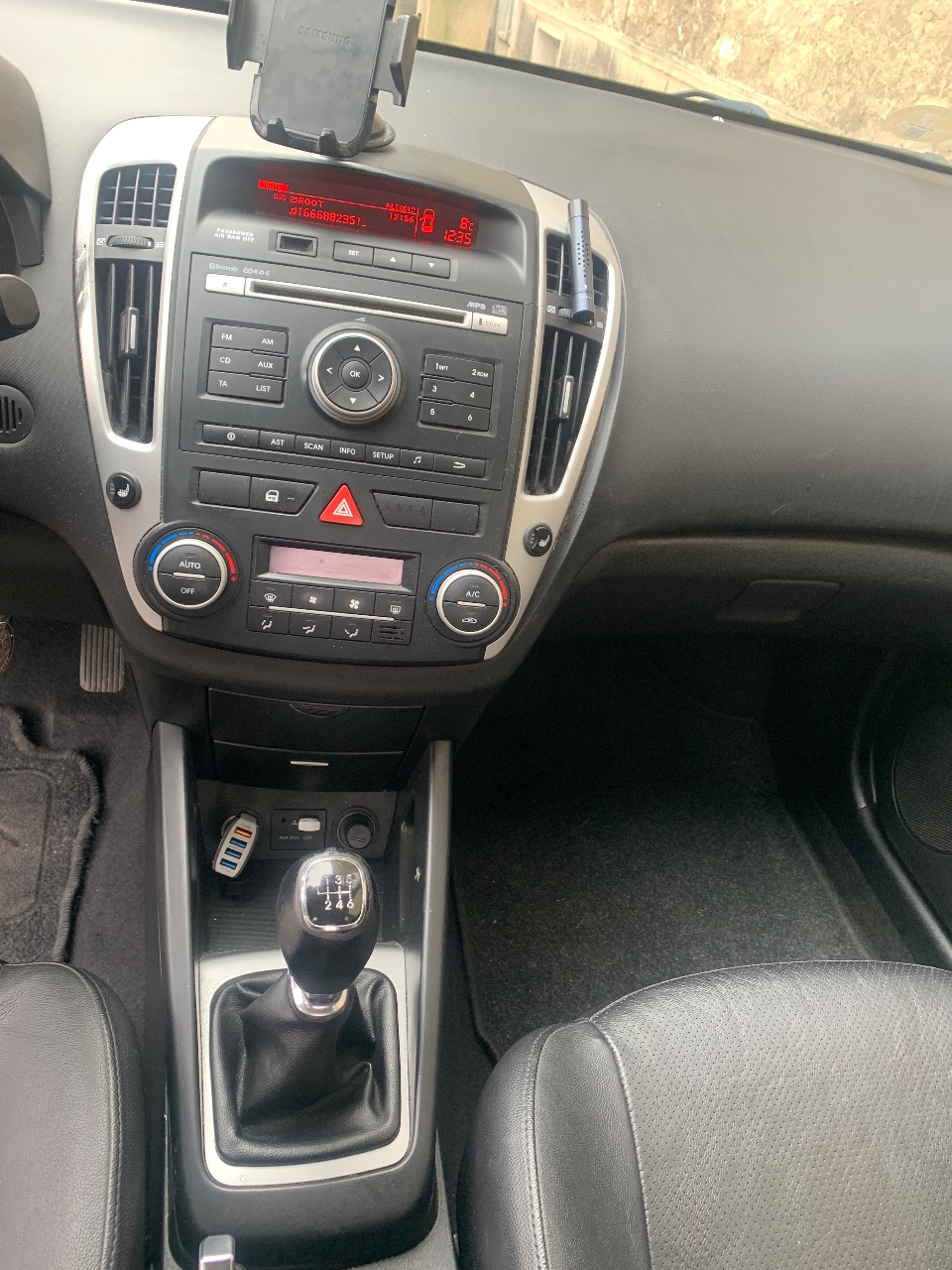 Kia Ceed - фото 14