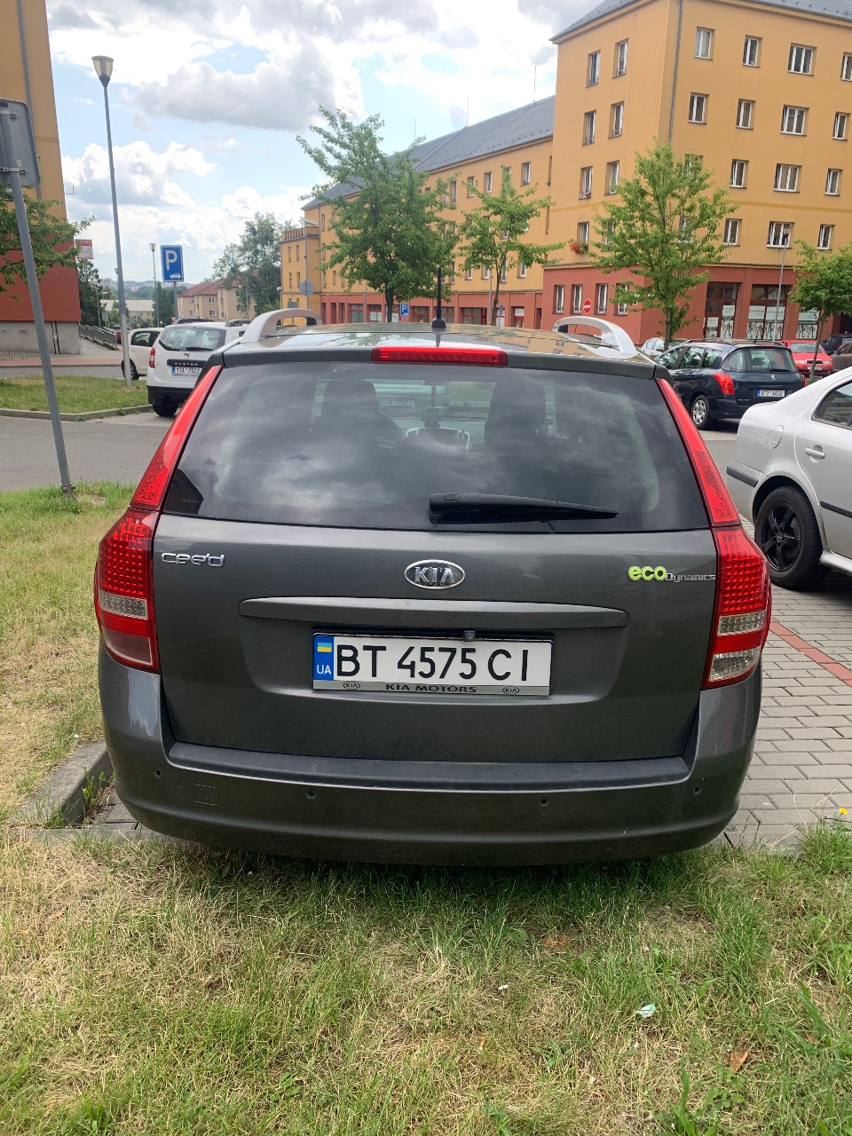 Kia Ceed - фото 8