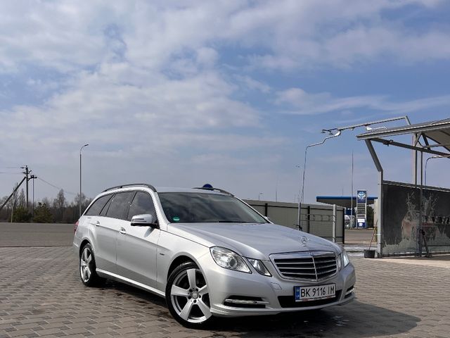 Mercedes-Benz E-Класс - зображення 1