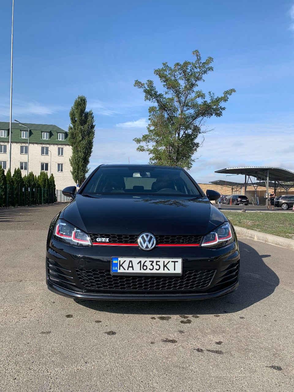 Volkswagen Golf GTI - фото 3