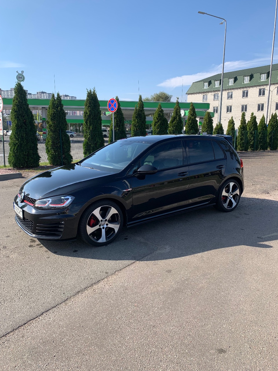 Volkswagen Golf GTI - фото 5