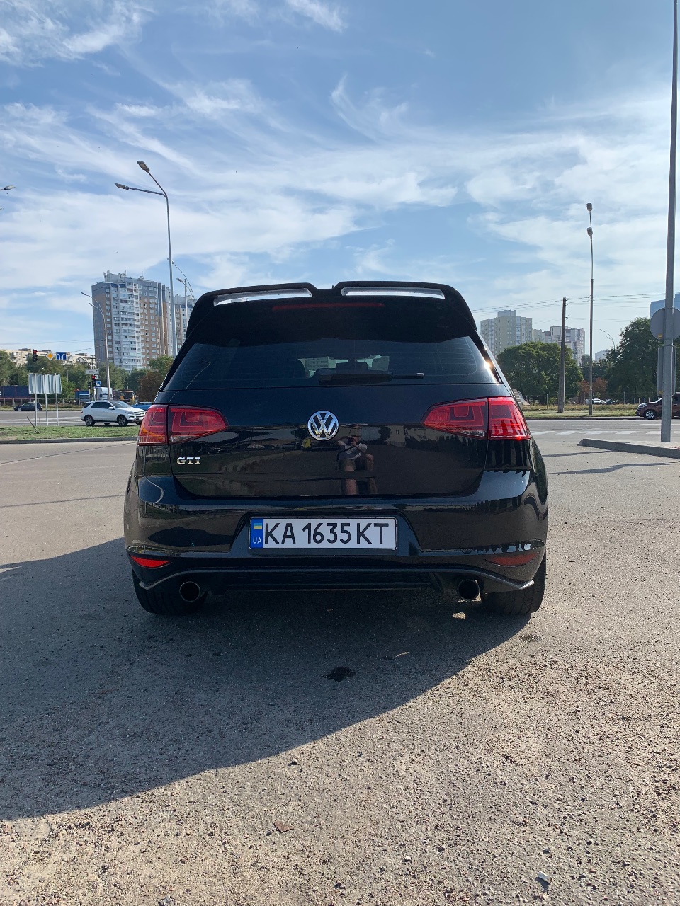 Volkswagen Golf GTI - фото 8