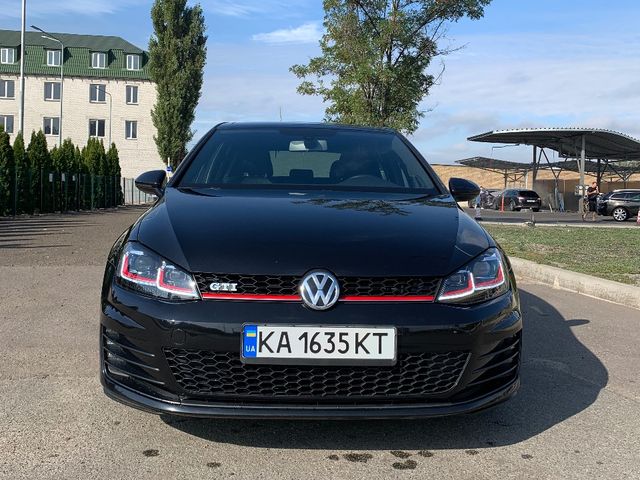 Volkswagen Golf GTI - зображення 3