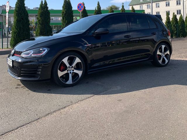 Volkswagen Golf GTI - зображення 4