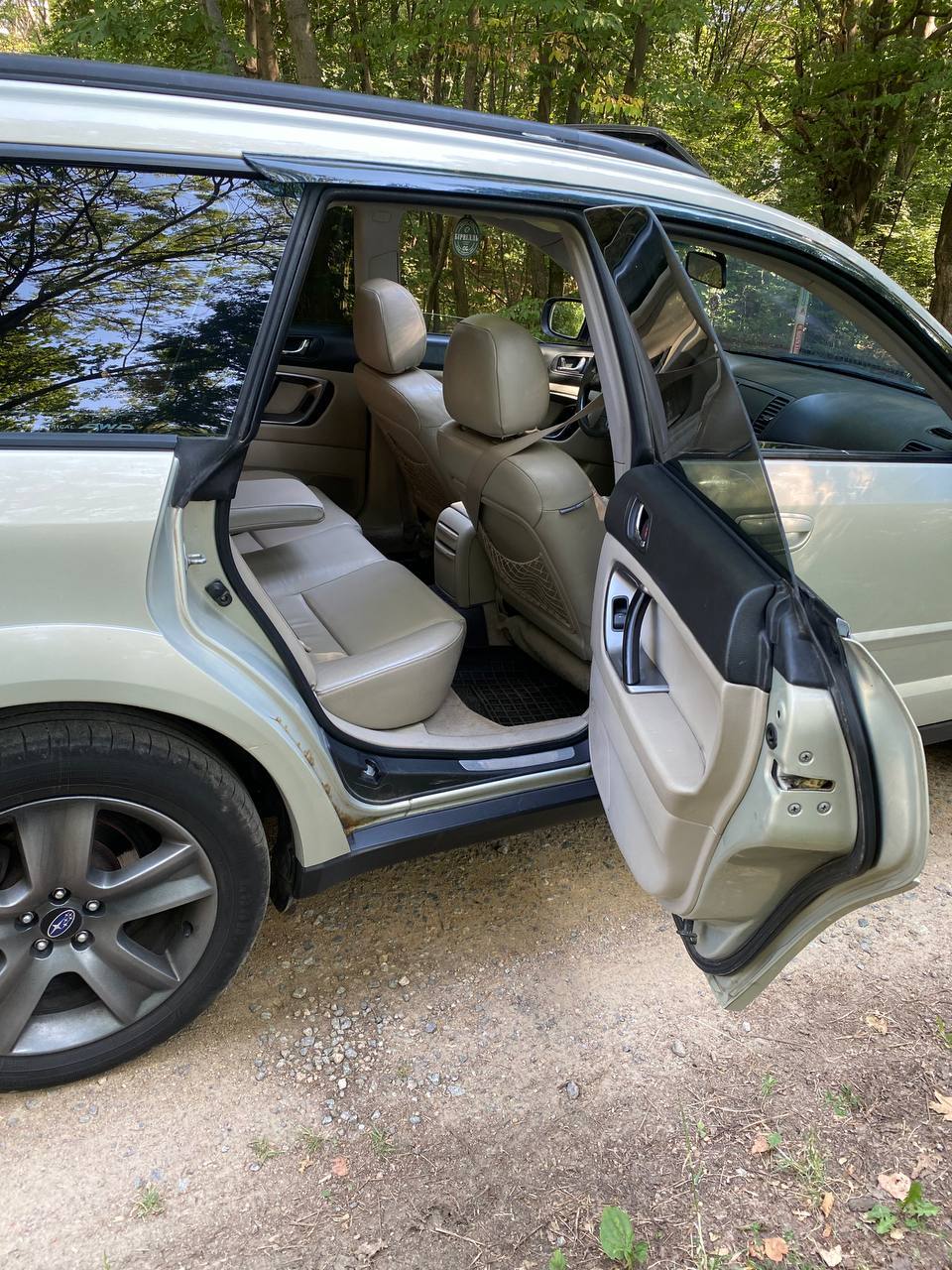 Subaru Legacy - фото 3