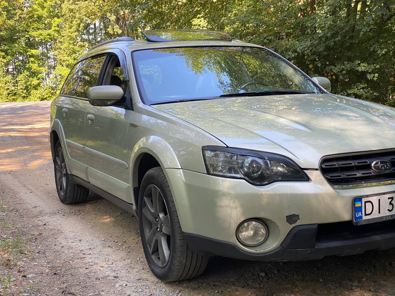 Subaru Legacy - фото 1