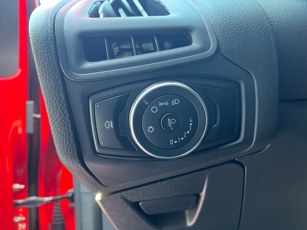 Ford Focus - фото 24