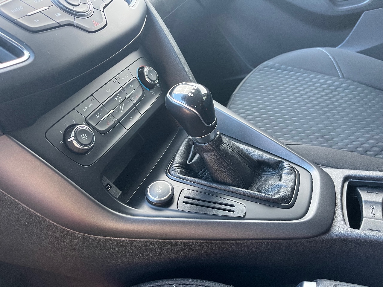 Ford Focus - фото 19