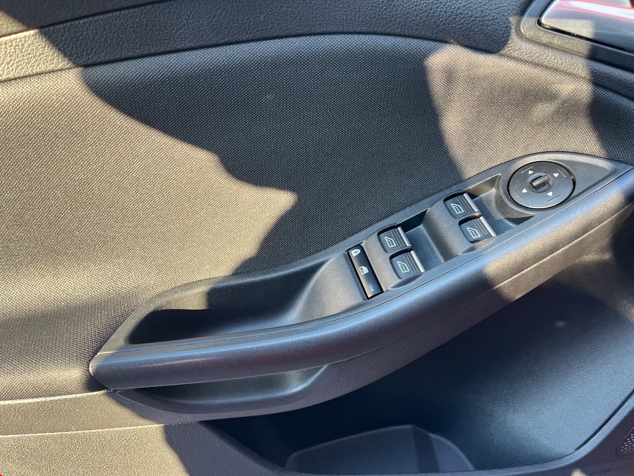 Ford Focus - фото 22