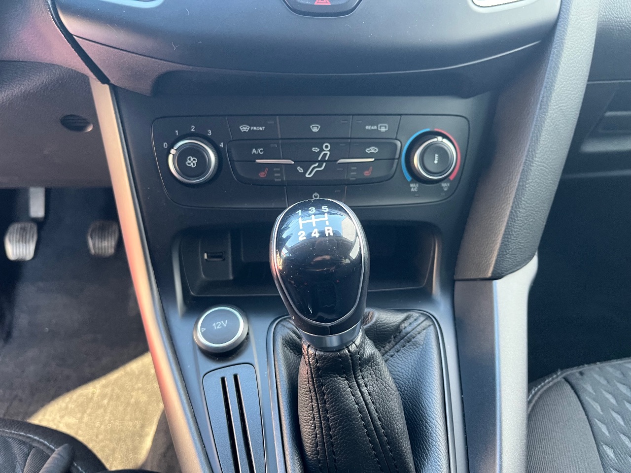 Ford Focus - фото 23