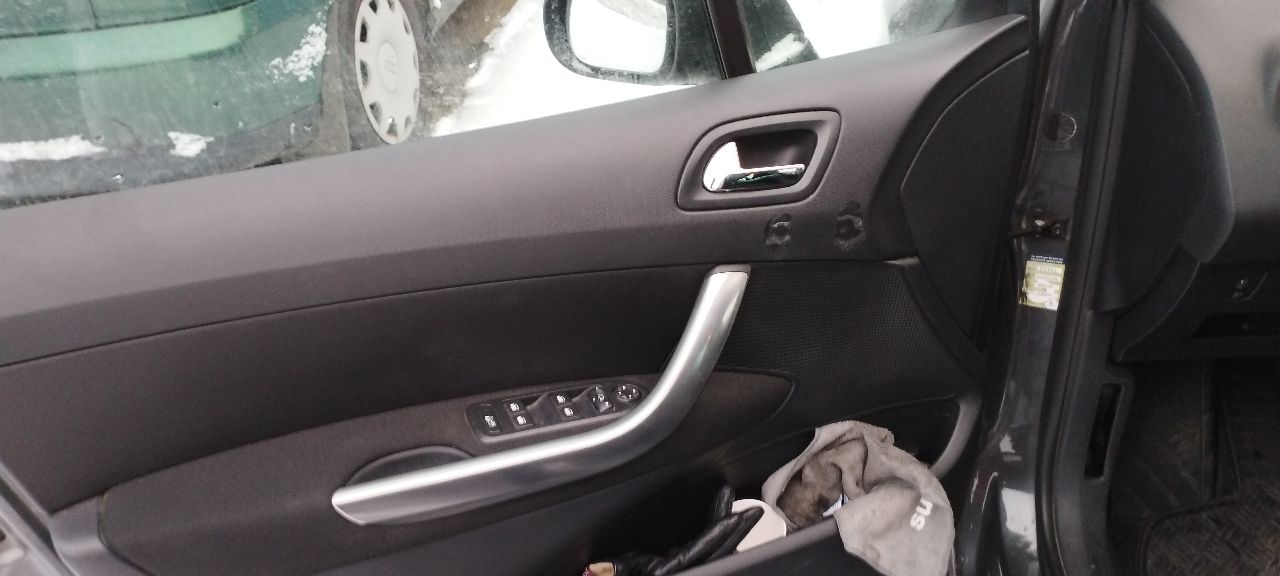 Peugeot 308 - фото 7