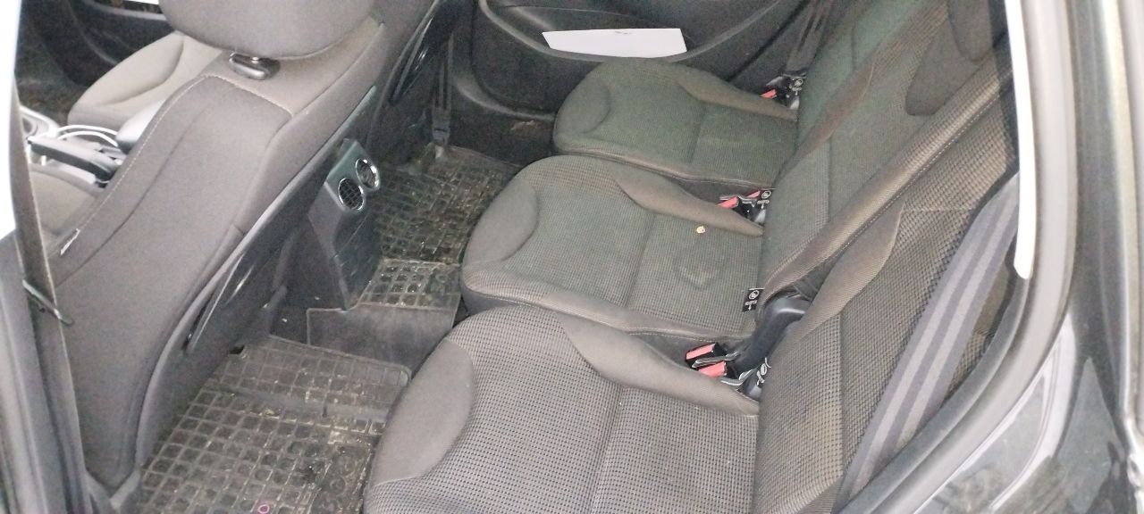 Peugeot 308 - фото 6