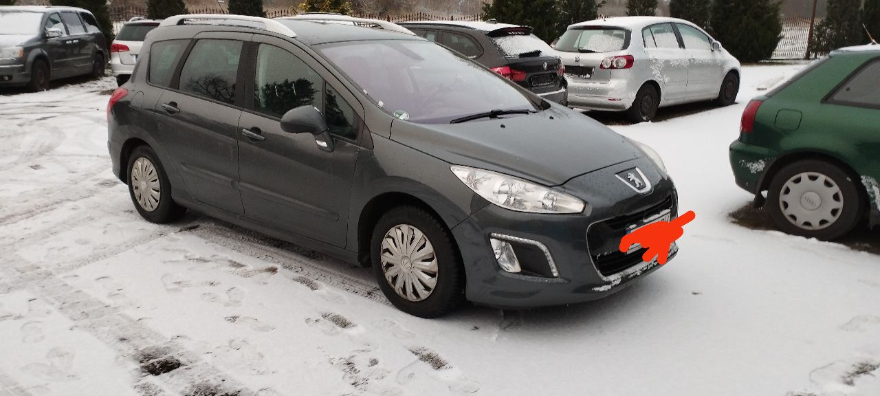 Peugeot 308 - фото 1