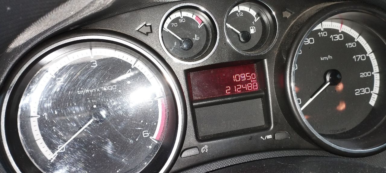 Peugeot 308 - фото 5