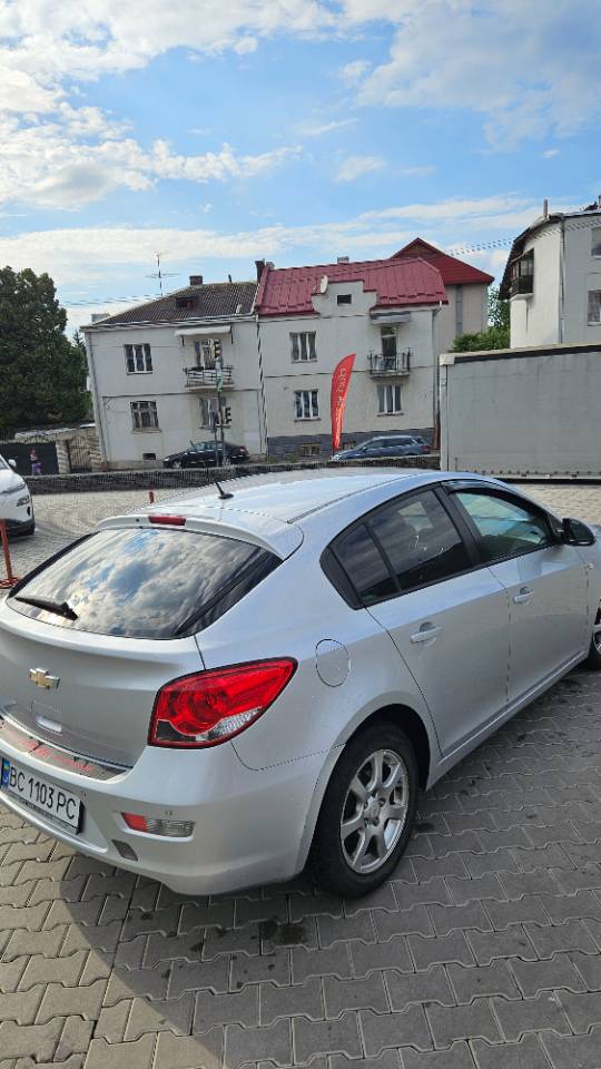Chevrolet Cruze - фото 4