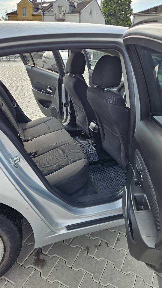 Chevrolet Cruze - фото 7