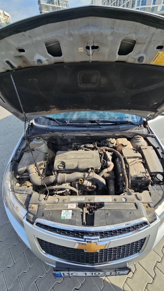 Chevrolet Cruze - фото 13