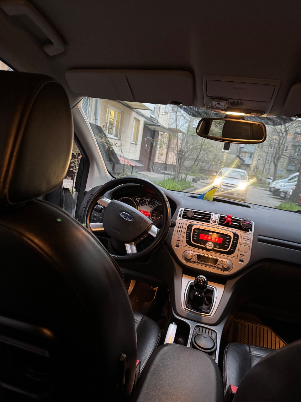 Ford Kuga - фото 2