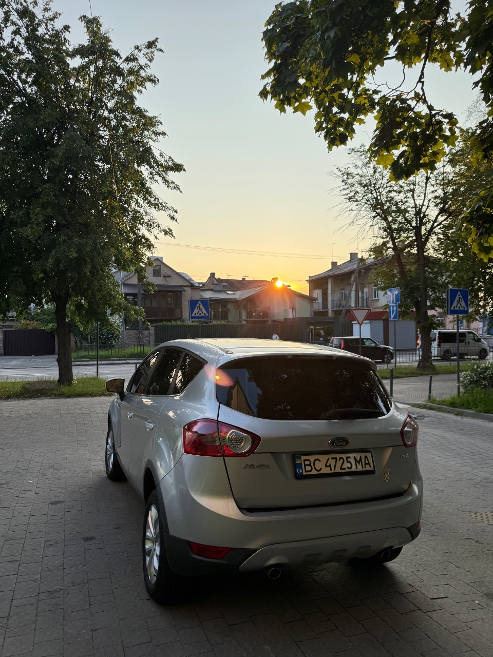 Ford Kuga - фото 9