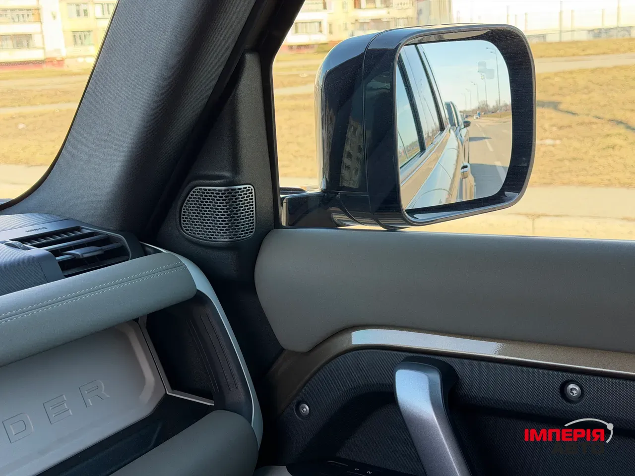 Land Rover Defender - фото 28