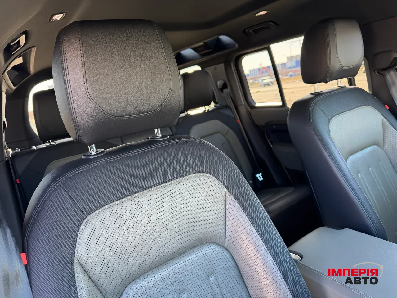 Land Rover Defender - фото 4