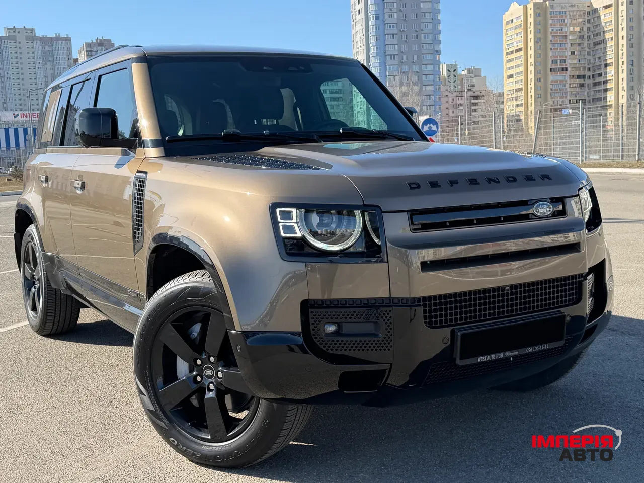 Land Rover Defender - фото 1