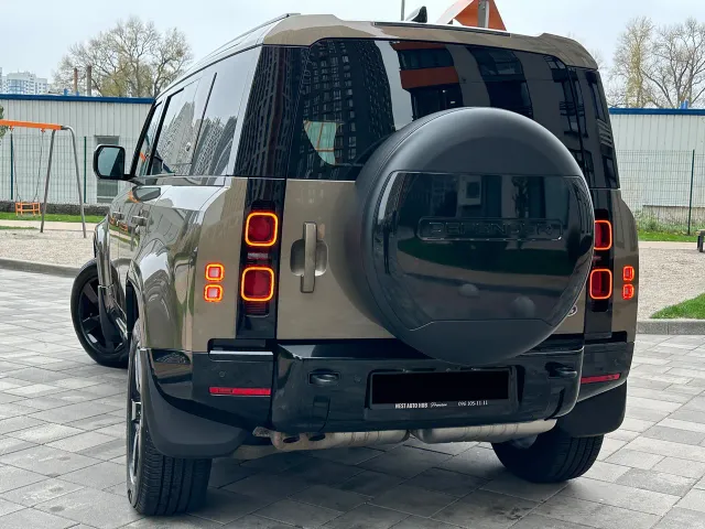 Land Rover Defender - фото 2