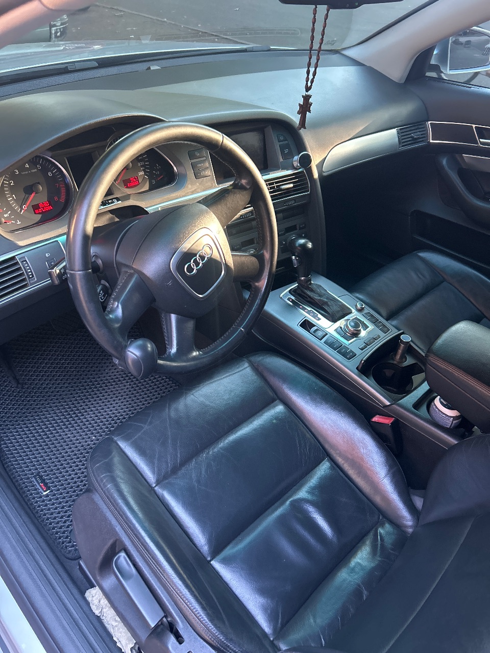 Audi A6 - фото 4