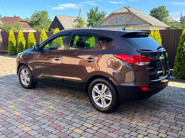 Hyundai ix35 - фото 2