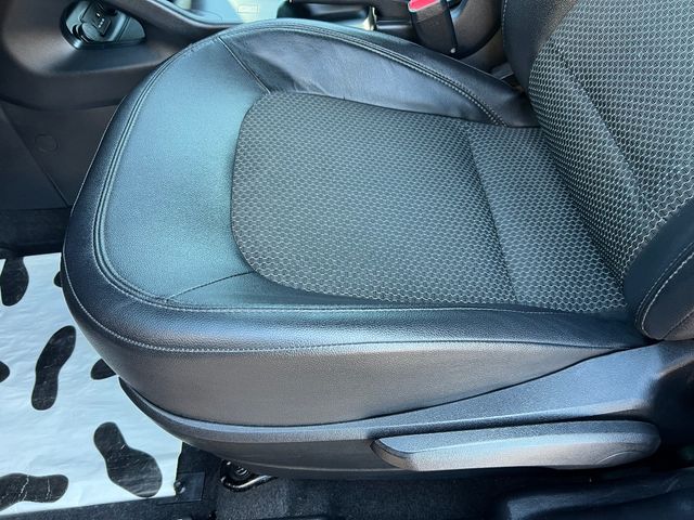 Hyundai ix35 - фото 1