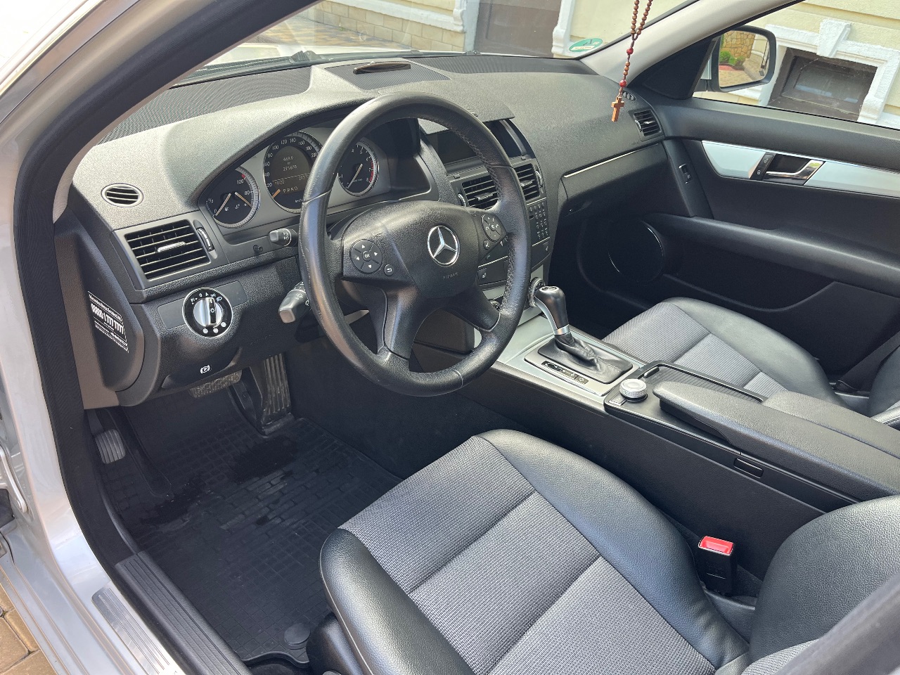 Mercedes-Benz C-Класс - фото 16