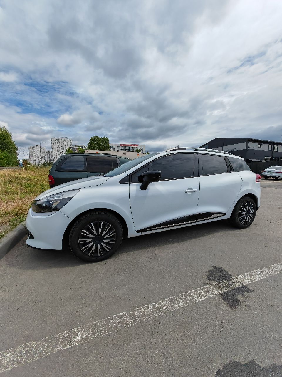 Renault Clio - фото 13