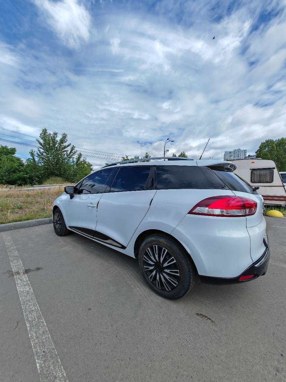 Renault Clio - фото 12