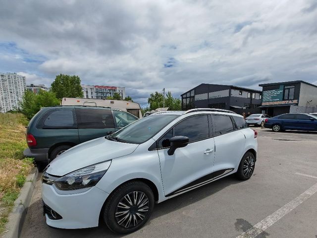 Renault Clio - фото 4