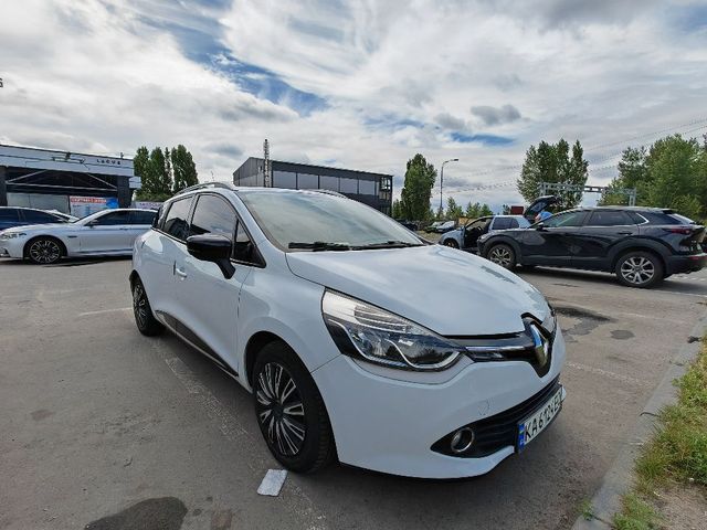 Renault Clio - фото 1