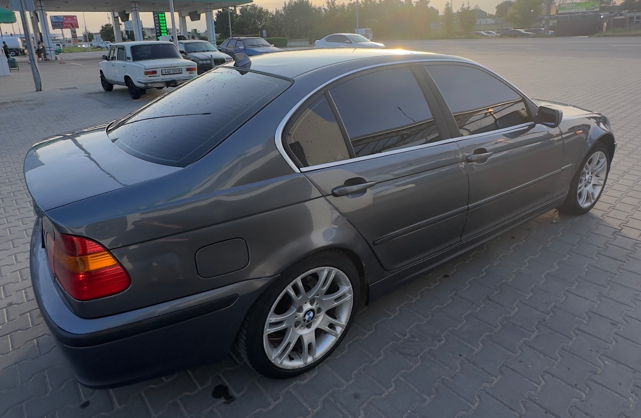 BMW 3 серії - фото 3