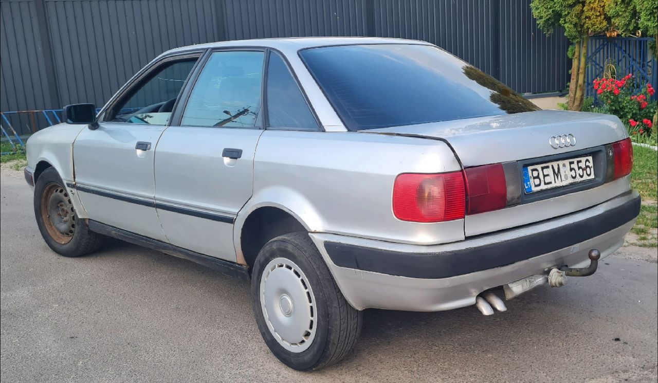 Audi 80 - фото 5