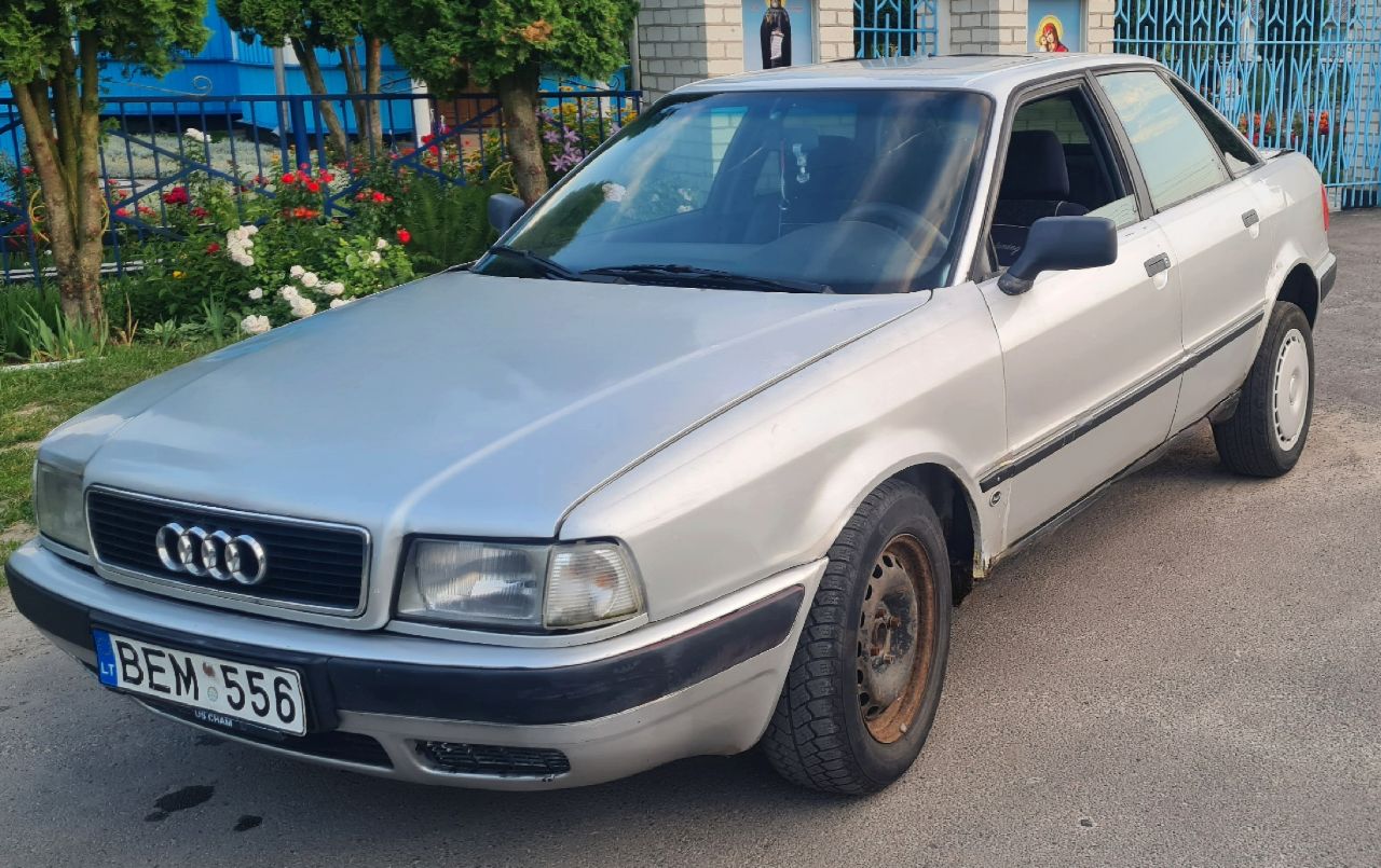 Audi 80 - фото 6