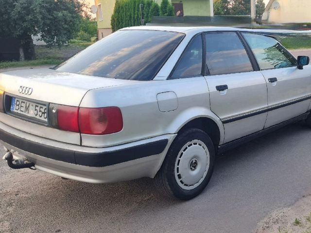 Audi 80 - фото 4
