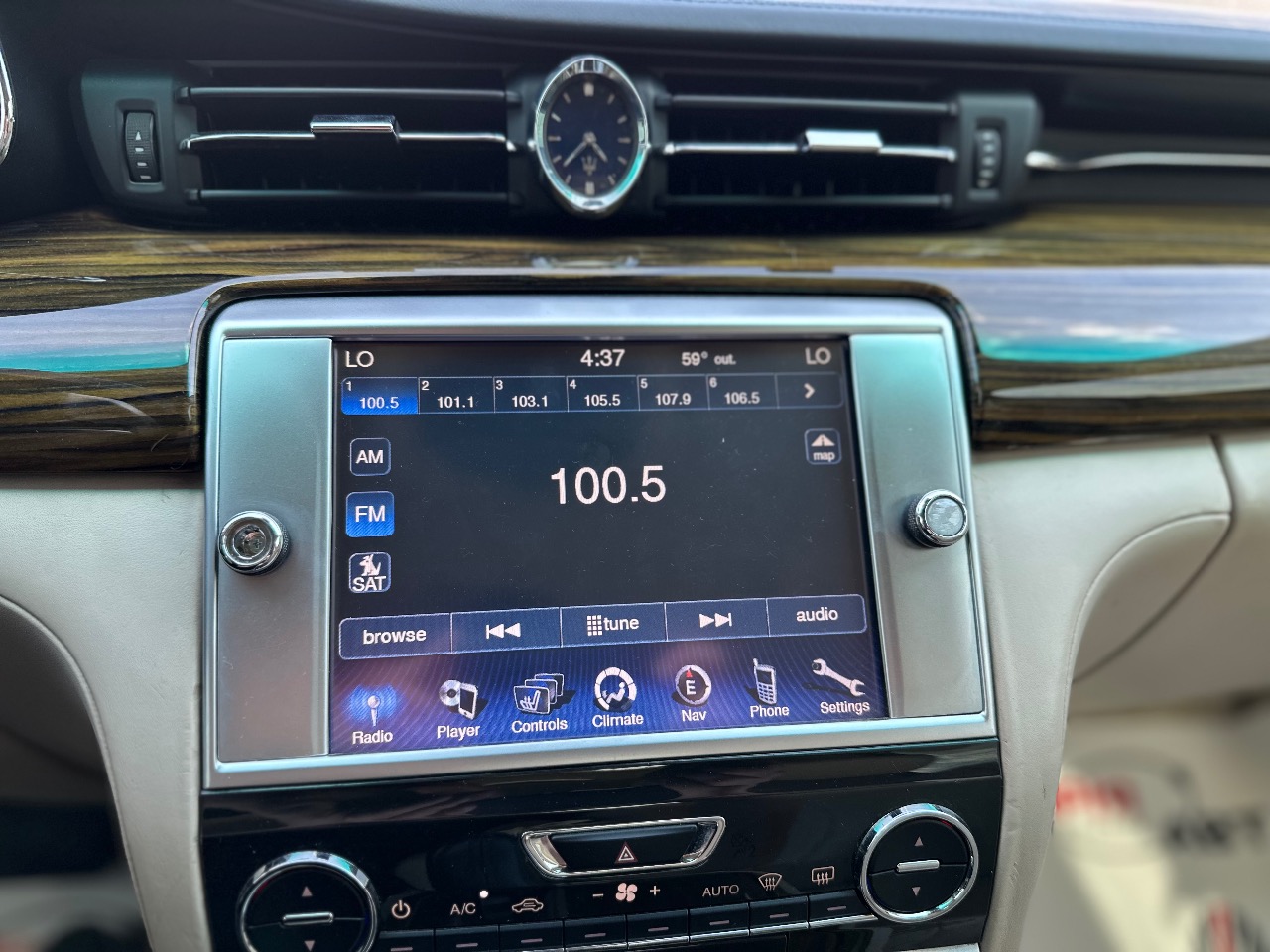 Maserati Quattroporte - фото 21