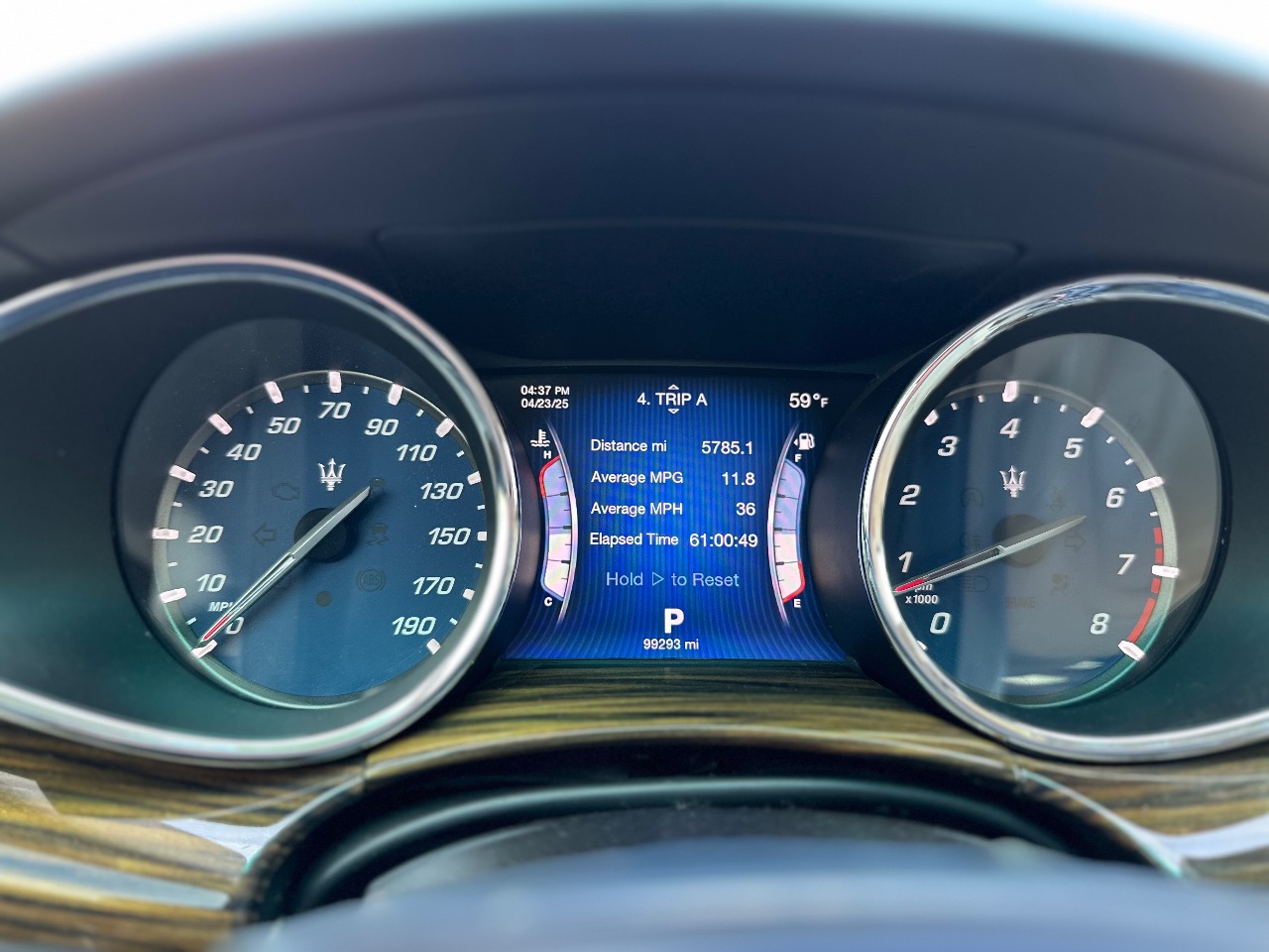 Maserati Quattroporte - фото 16