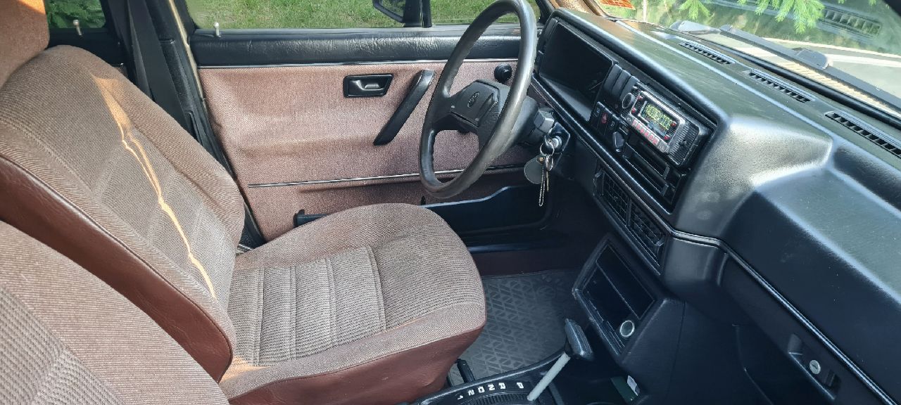 Volkswagen Jetta - фото 12