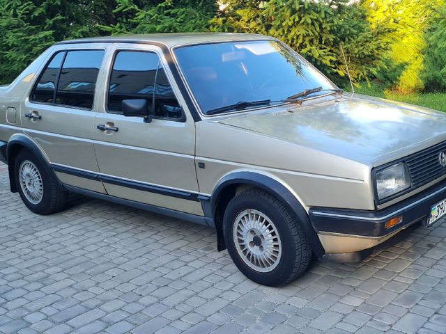 Volkswagen Jetta - фото 3