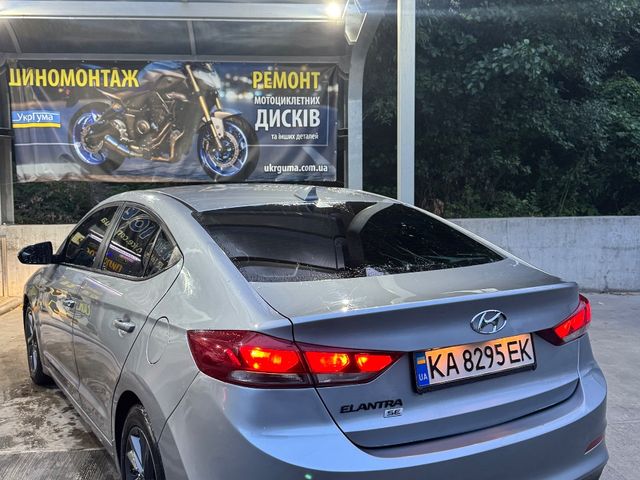 Hyundai Elantra - фото 5