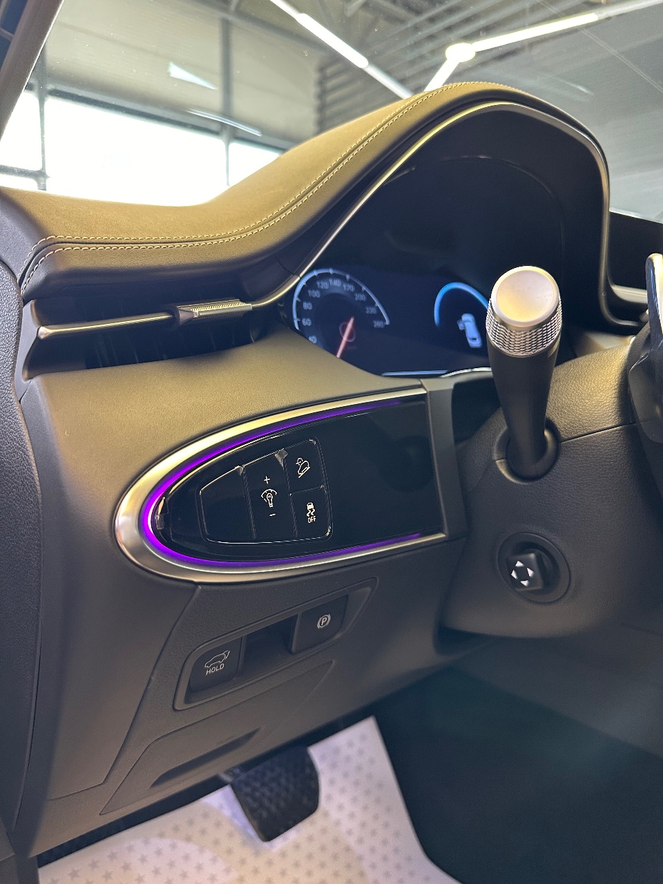 Genesis GV70 - фото 16