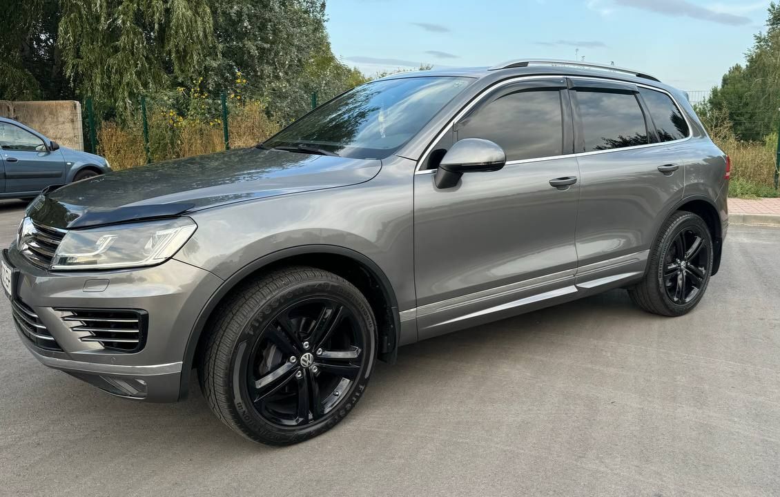 Volkswagen Touareg - фото 4