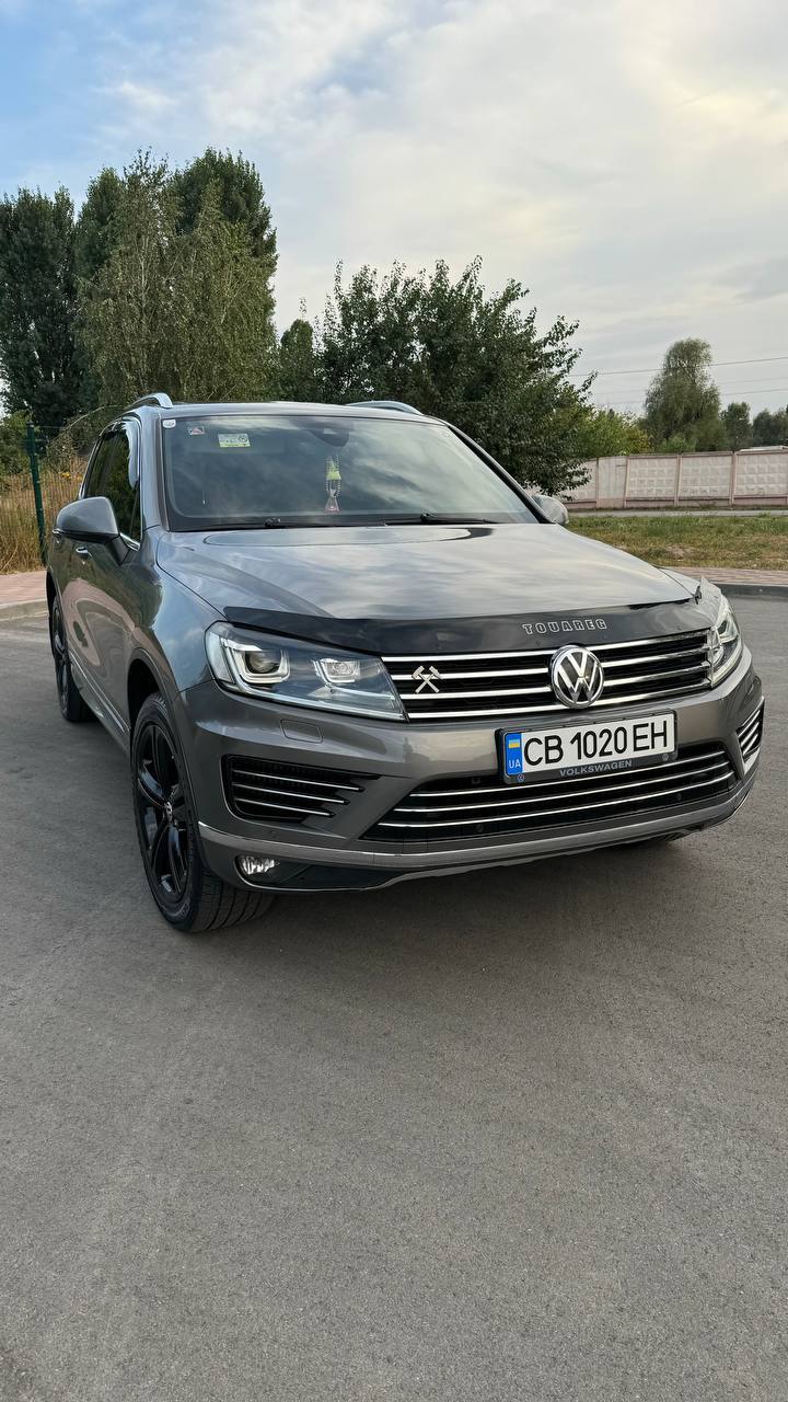 Volkswagen Touareg - фото 2