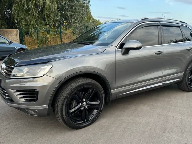 Volkswagen Touareg - фото 4